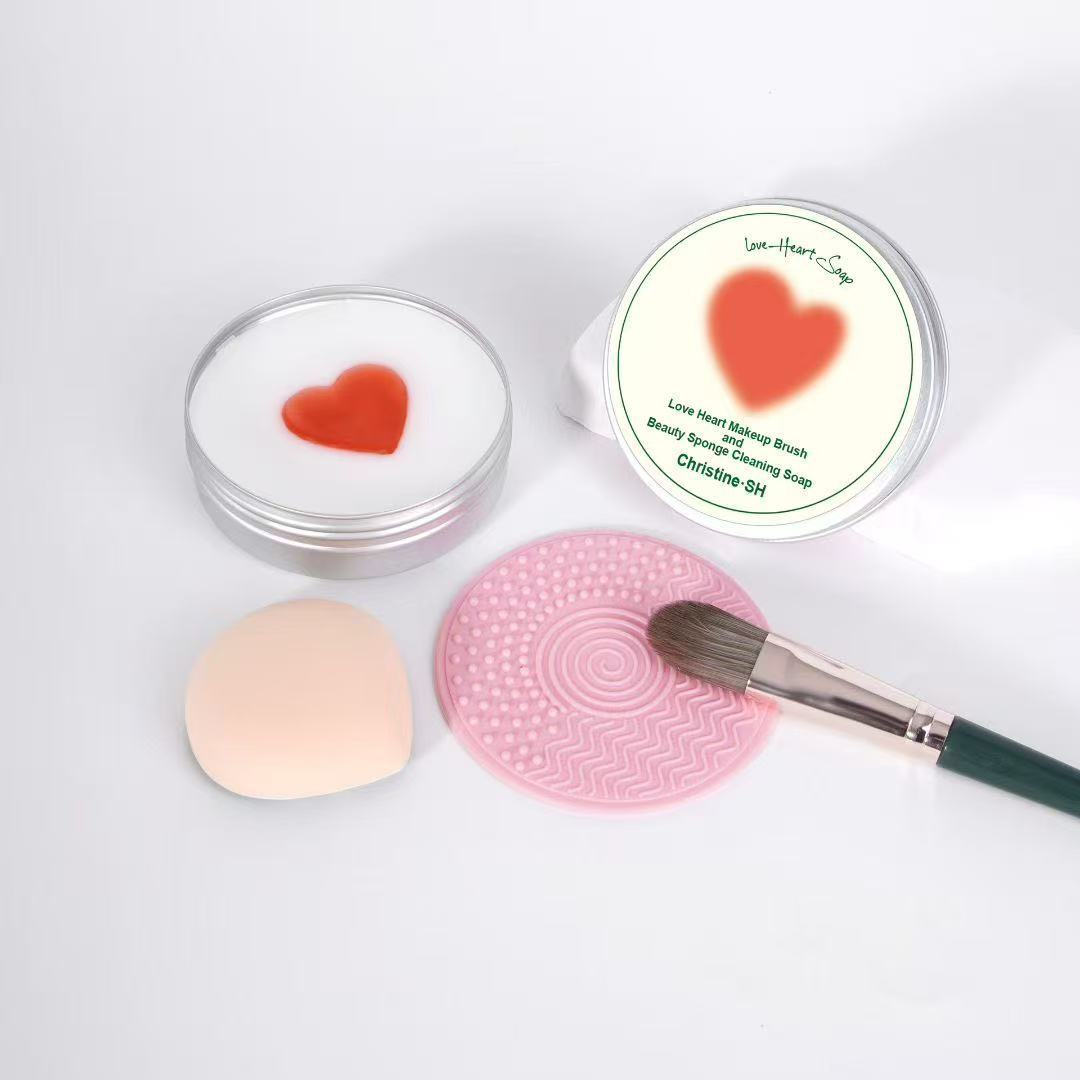 Silicone Makeup Brush Cleaning Pad with Soap